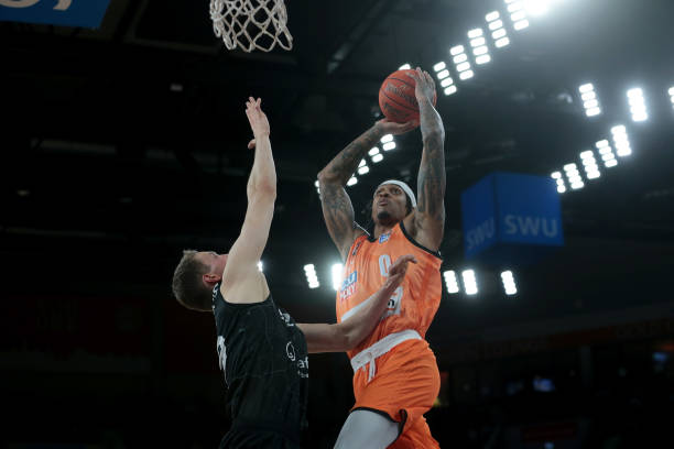 秀的基础设 秀的基础设