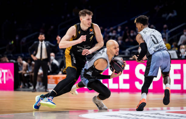 席引发了一 席引发了一