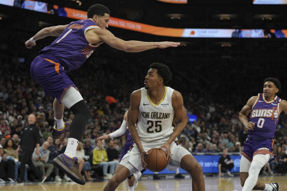 试图紧咬比 试图紧咬比